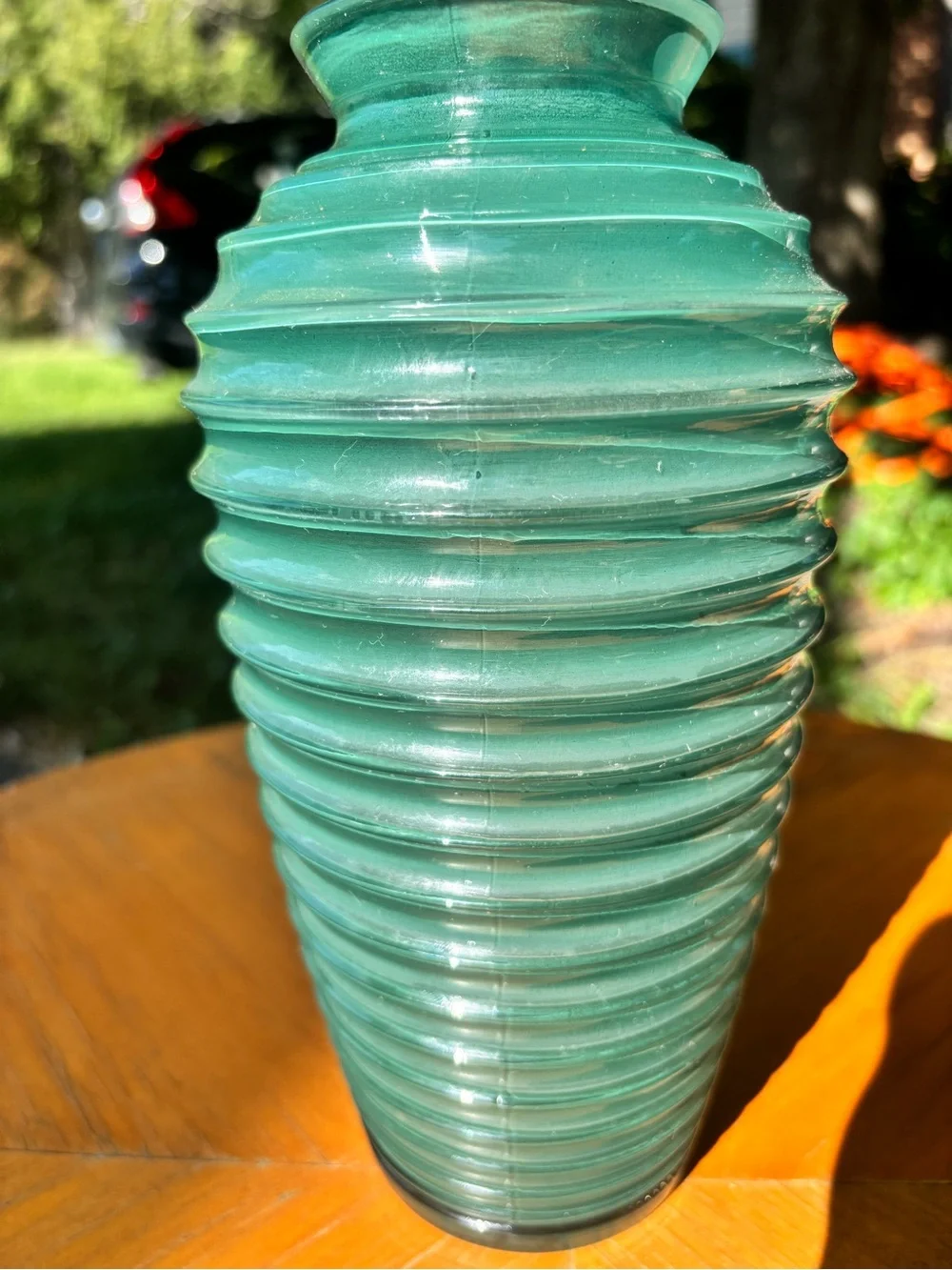 VINTAGE GREEN BEEHIVE ART-DECO INSPIRED VASE.